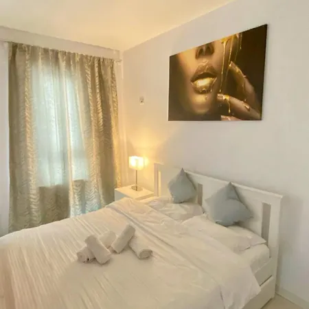 Unirii Urban Cozy With Private Parking