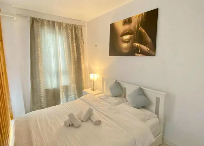 Unirii Urban Cozy With Private Parking